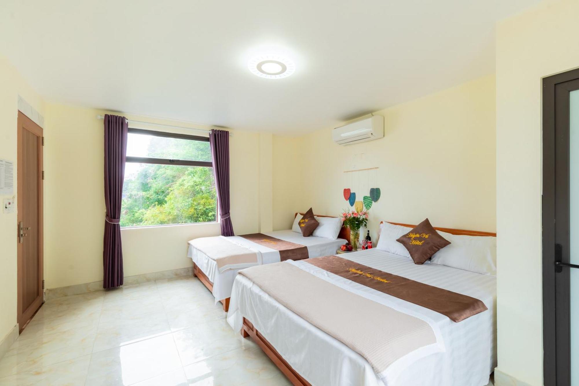 Victor Charlie Hostel Dong Khe Sau Exteriör bild