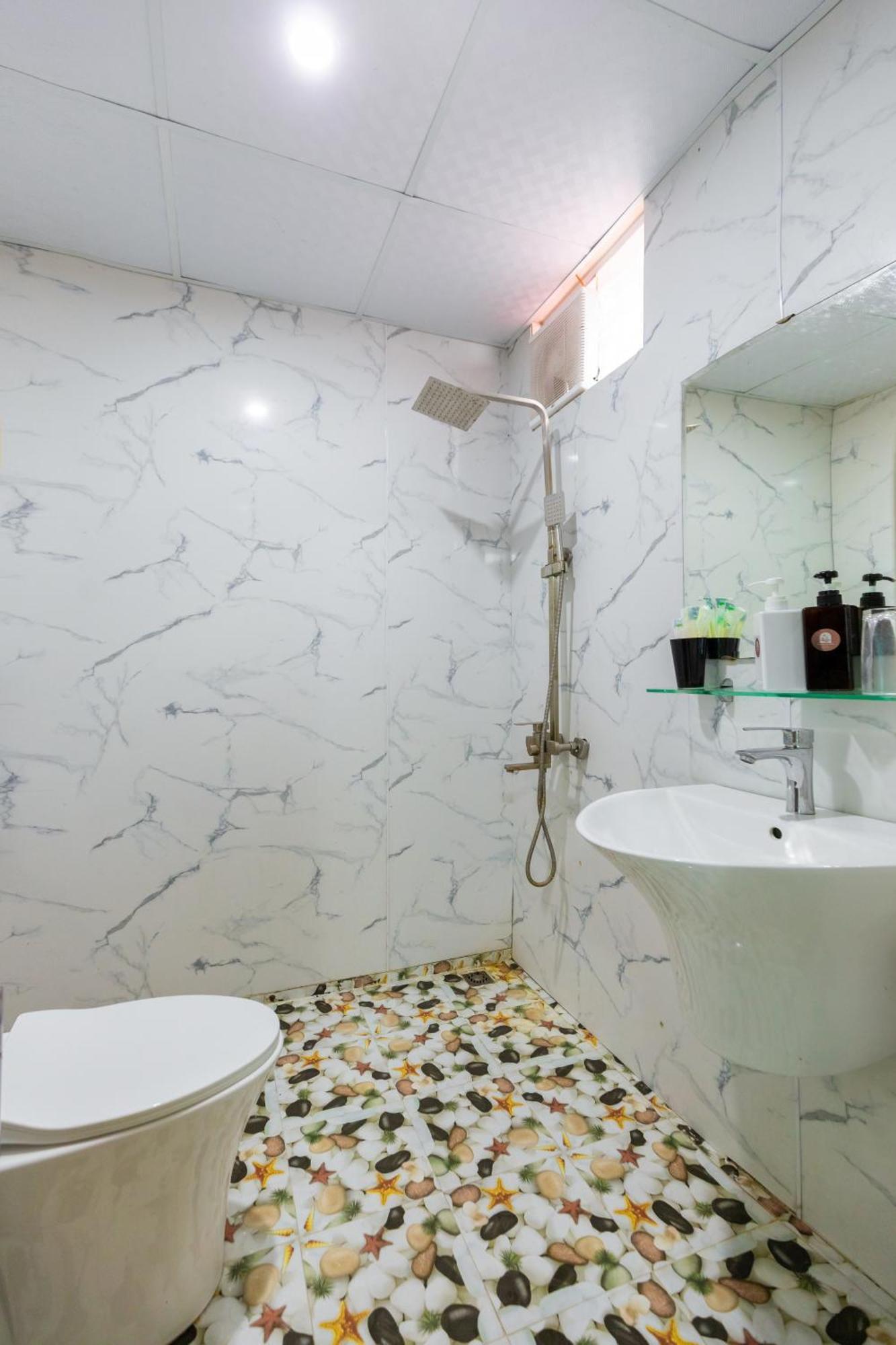 Victor Charlie Hostel Dong Khe Sau Exteriör bild